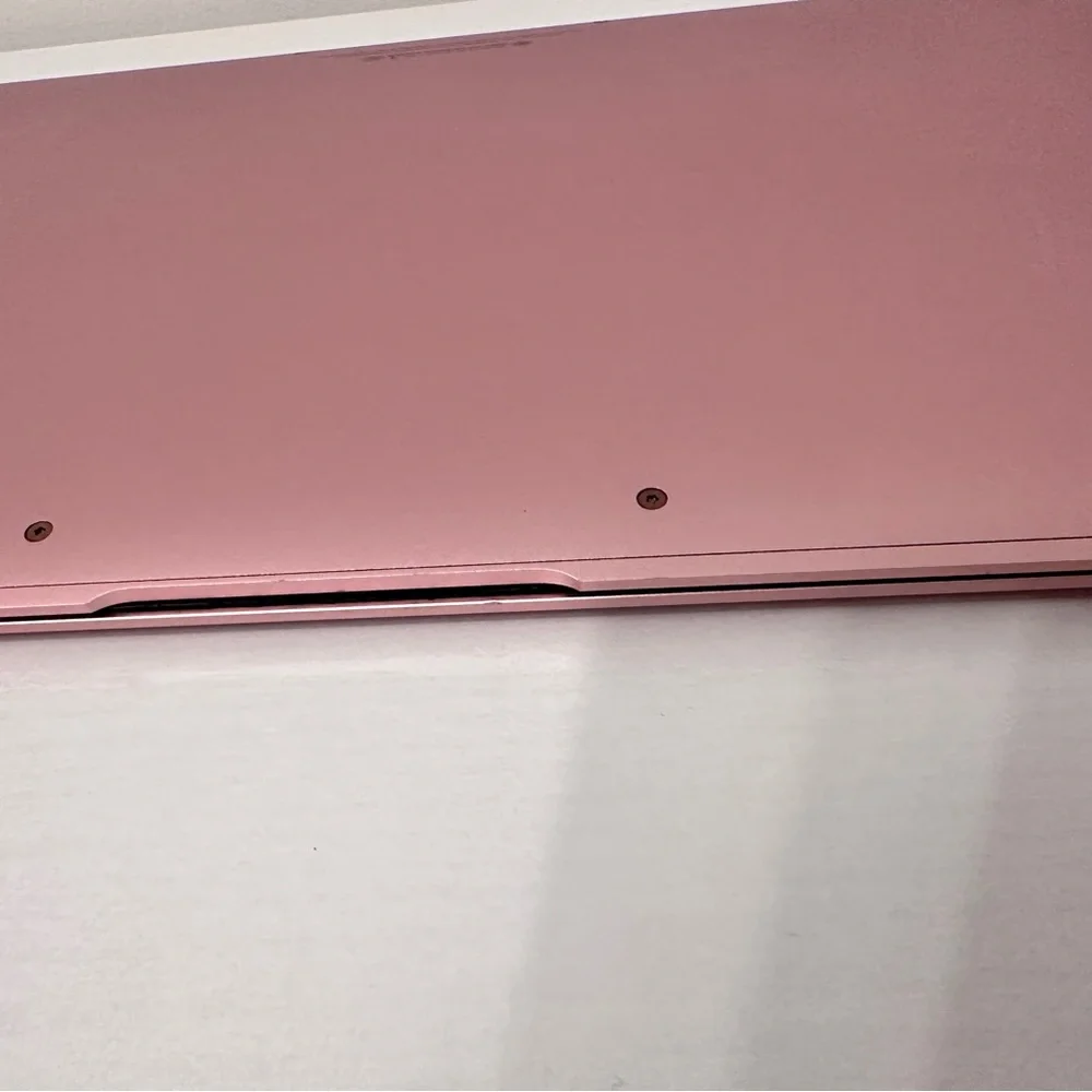 Apple MacBook in Rose with Accessories - Picture 6 of 16